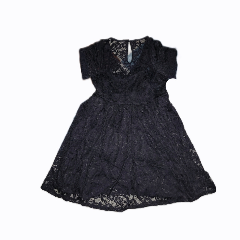 Torrid | Elegant Black Lace Dress - Picture 4 of 5